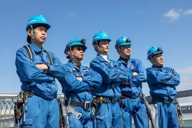 Đồng Phục Công Ty Sản Xuất – Thiết Kế Theo Yêu Cầu, Chất Lượng Cao, Giao Hàng Đúng Hẹn 6 Đồng Phục Công Ty Sản Xuất – Thiết Kế Theo Yêu Cầu, Chất Lượng Cao, Giao Hàng Đúng Hẹn