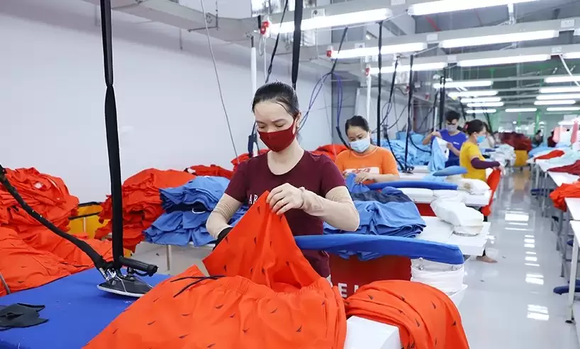May Đồng Phục Xí Nghiệp Giá Rẻ – Chất Lượng Cao, Thiết Kế Theo Yêu Cầu 2 May Đồng Phục Xí Nghiệp Giá Rẻ – Chất Lượng Cao, Thiết Kế Theo Yêu Cầu